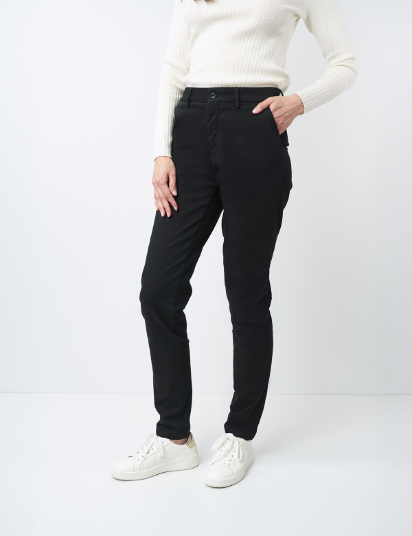 Pantaloni femei W. Wegener Chiva 8500 Negru 